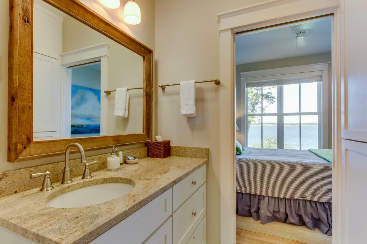 Orcas Beach Cottage Eastsound Exterior photo